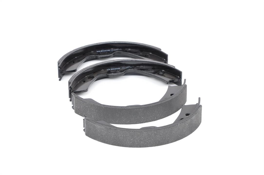 Handbrake shoes Bosch 0 986 487 920