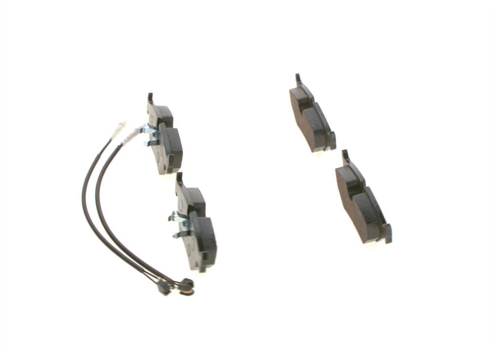 Brake pad set Bosch 0 986 424 027