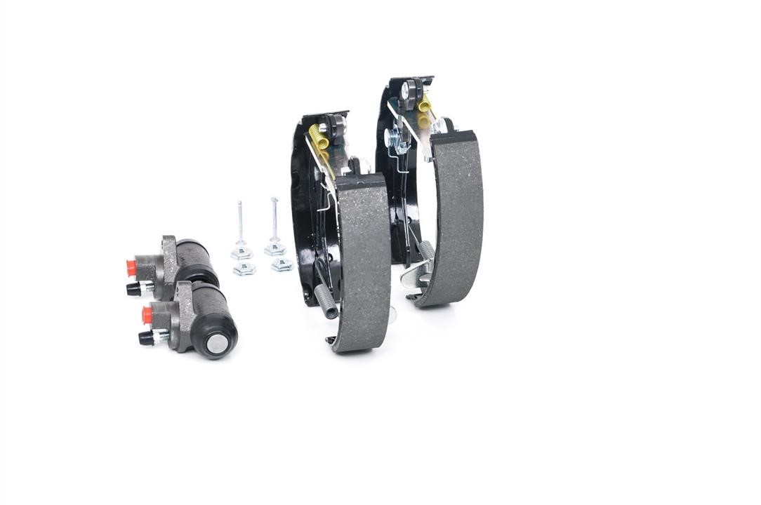 Brake shoe set Bosch 0 204 114 047