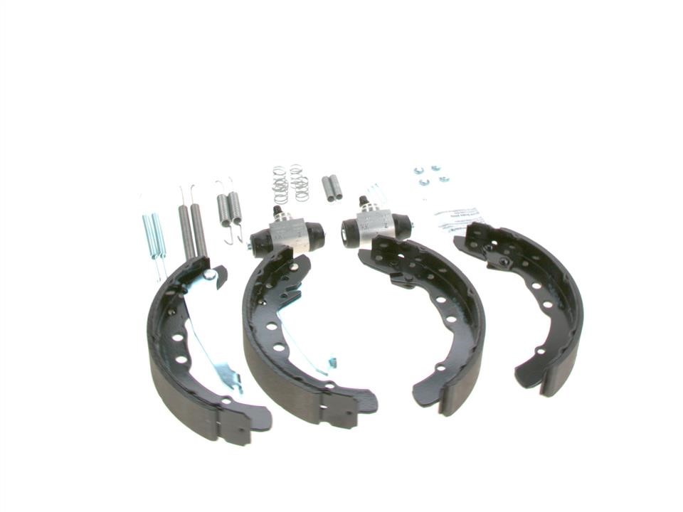 Brake shoe set Bosch 0 204 113 609