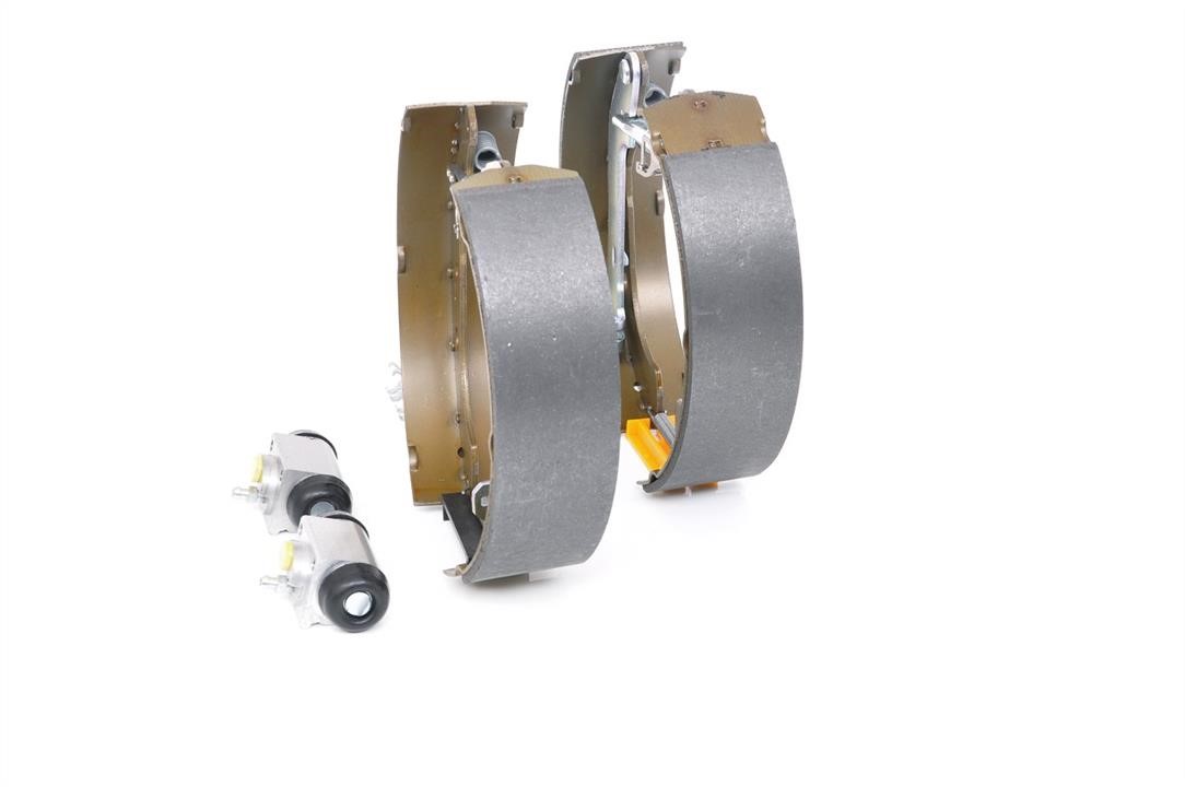 Brake shoe set Bosch 0 204 114 661