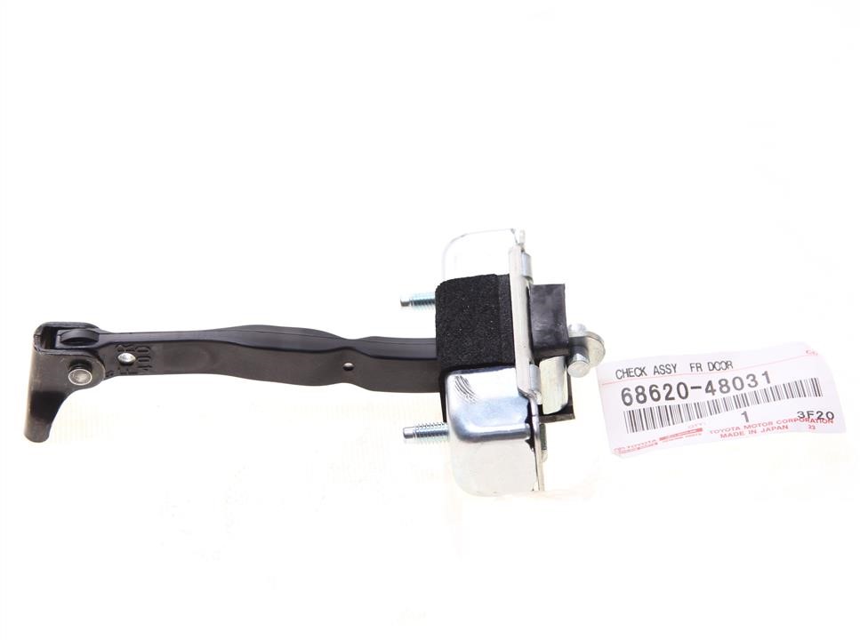 Buy Toyota 68620-48031 at a low price in United Arab Emirates!