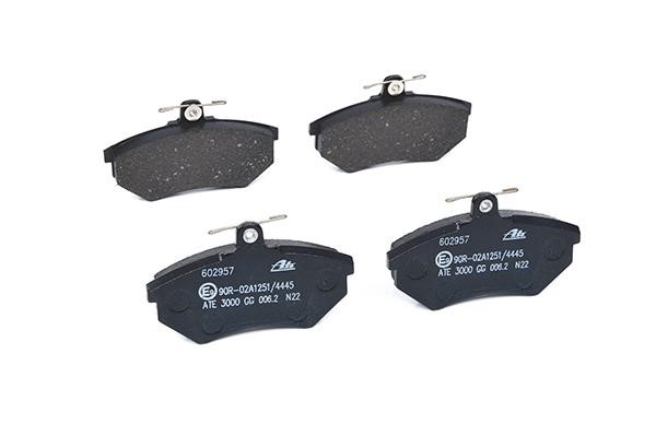 Brake pad set Ate 13.0460-2957.2