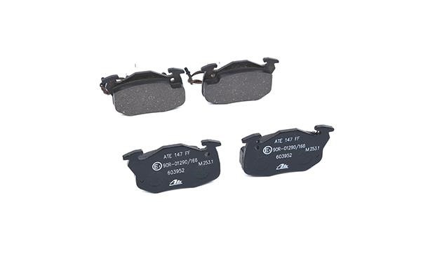 Brake pad set Ate 13.0460-3952.2