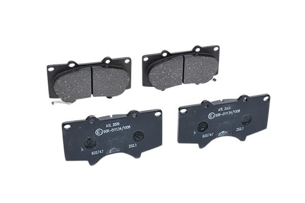 Brake pad set Ate 13.0460-5747.2
