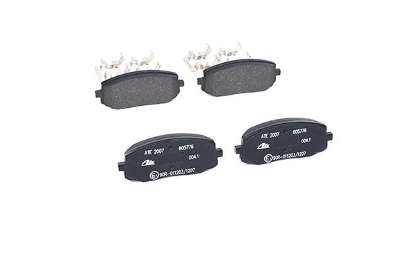 Brake pad set Ate 13.0460-5776.2