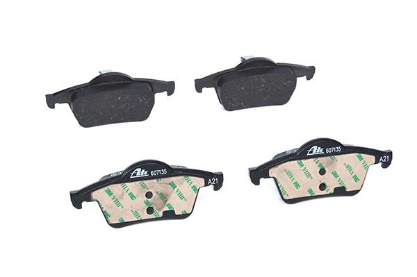 Brake pad set Ate 13.0460-7135.2