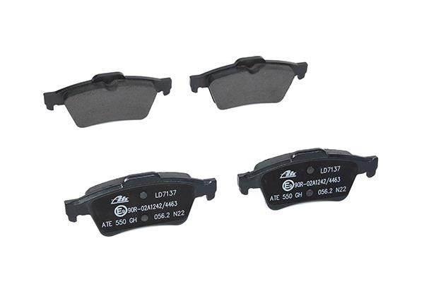 ATE CERAMIC disc brake pads, set Ate 13.0470-7137.2