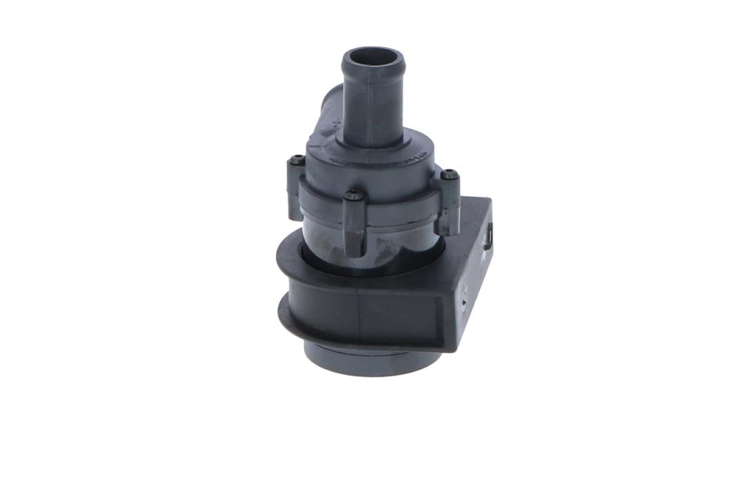 Additional coolant pump NRF 390017