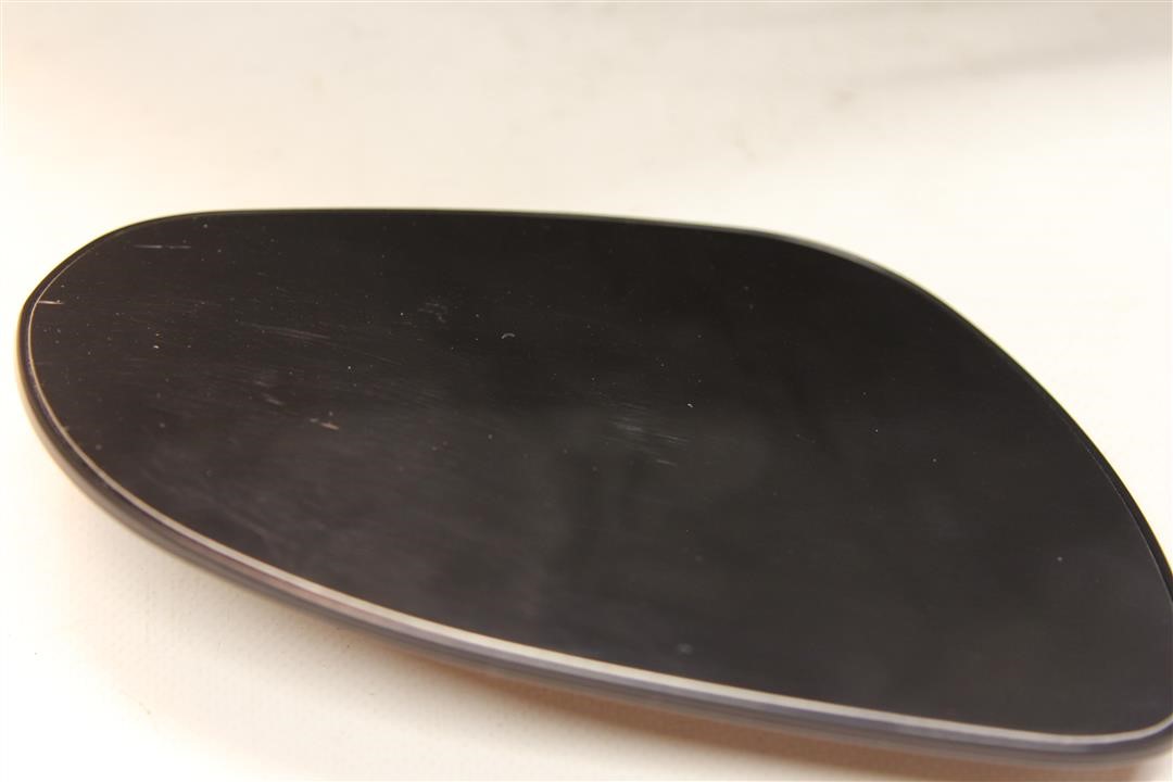 TYC 313-0075-1-DEFECT Right side mirror insert, minor abrasions on the glass 31300751DEFECT
