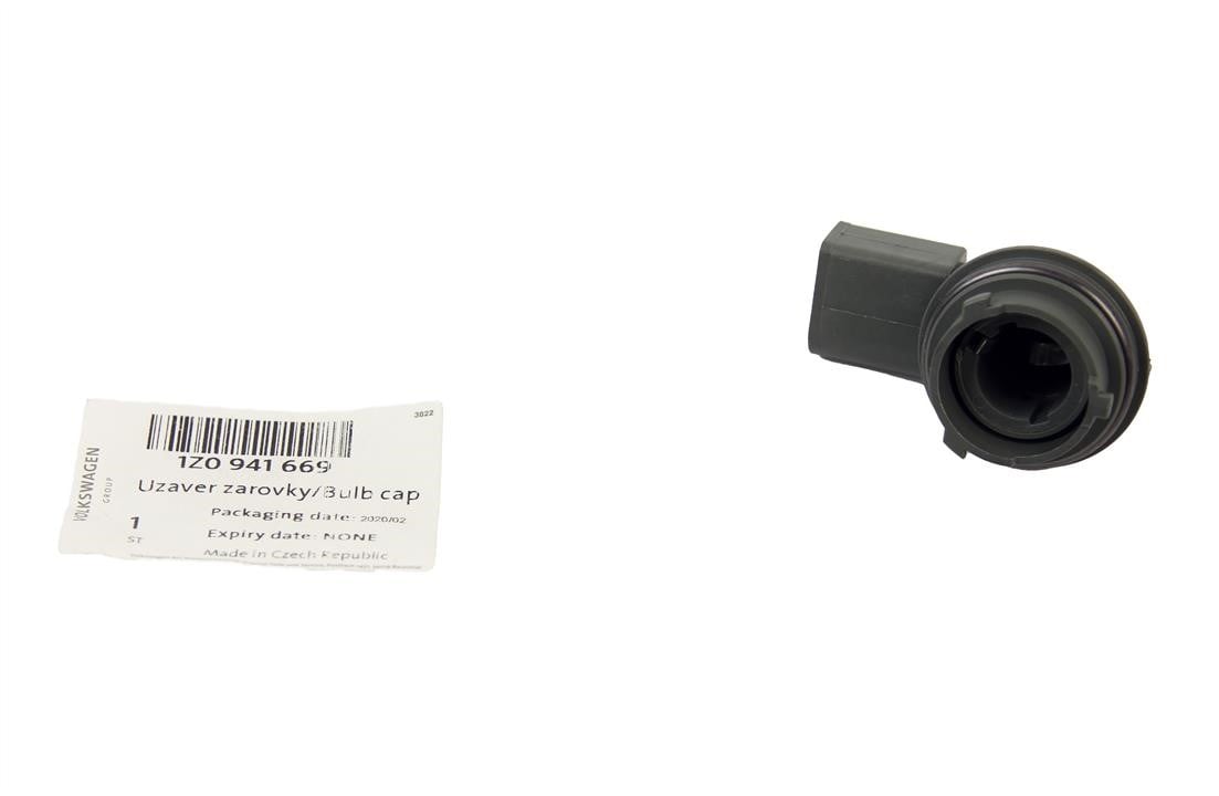 Buy VAG 1Z0 941 669 at a low price in United Arab Emirates!