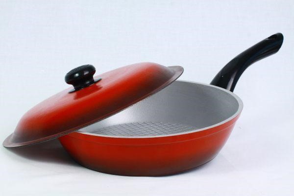 Frying pan with plastic handle (230 mm), with lid Silumin 4820149872025