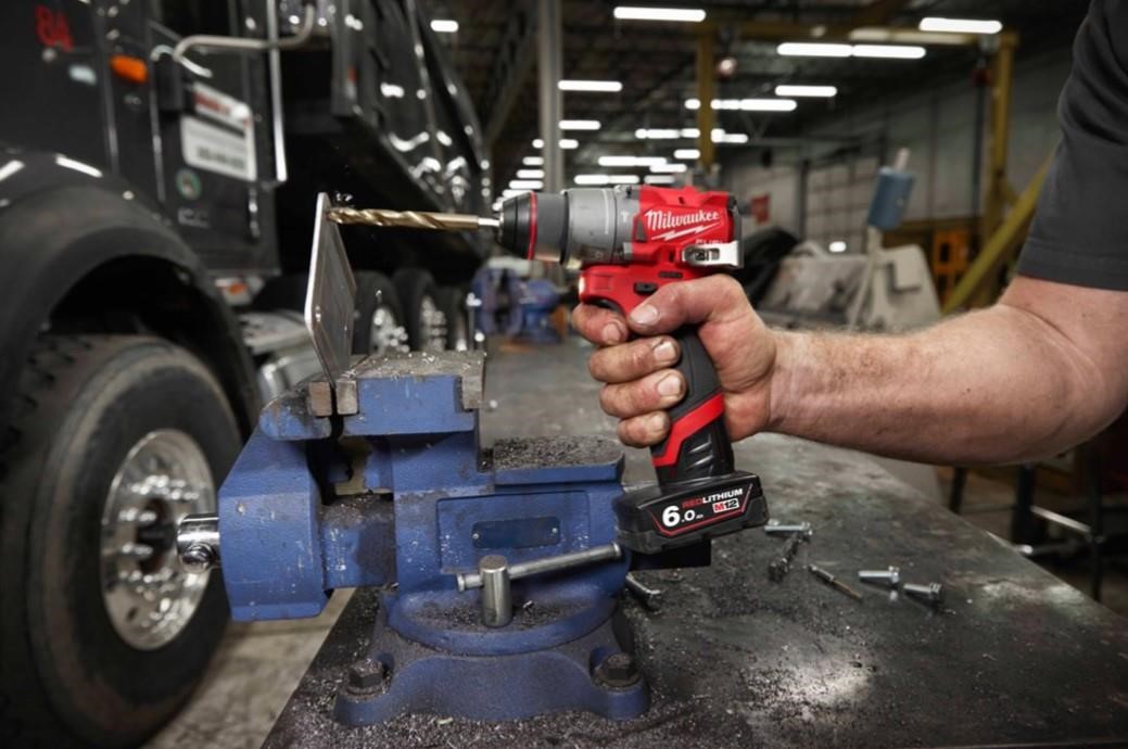 Buy Milwaukee 4933479867 at a low price in United Arab Emirates!