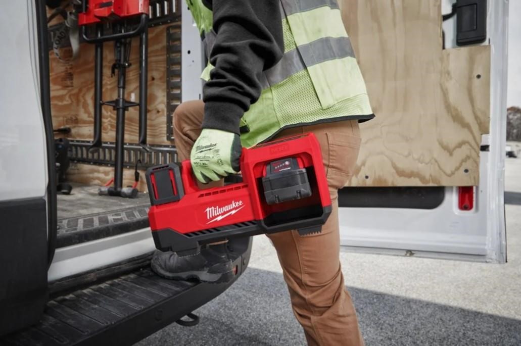 Buy Milwaukee 4933478706 at a low price in United Arab Emirates!