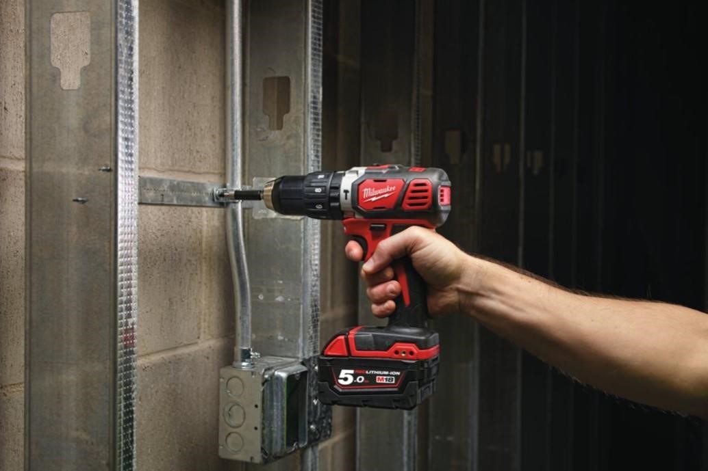 M18 Compact Impact Drill and Driver M18 Bpd-0 18V Akum Milwaukee Milwaukee 4933443500