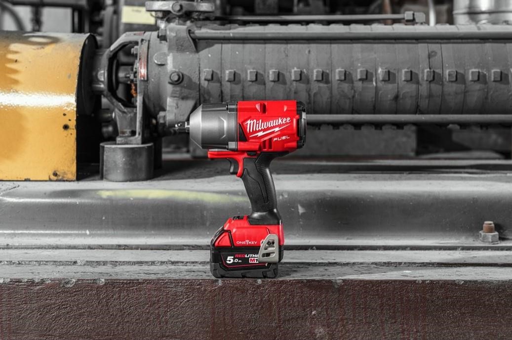 One-Key Fuel Impact Wrench 1/2' M18 Safety Stud Onefhiwp12-502X 18V Milwaukee Battery Milwaukee 4933459725