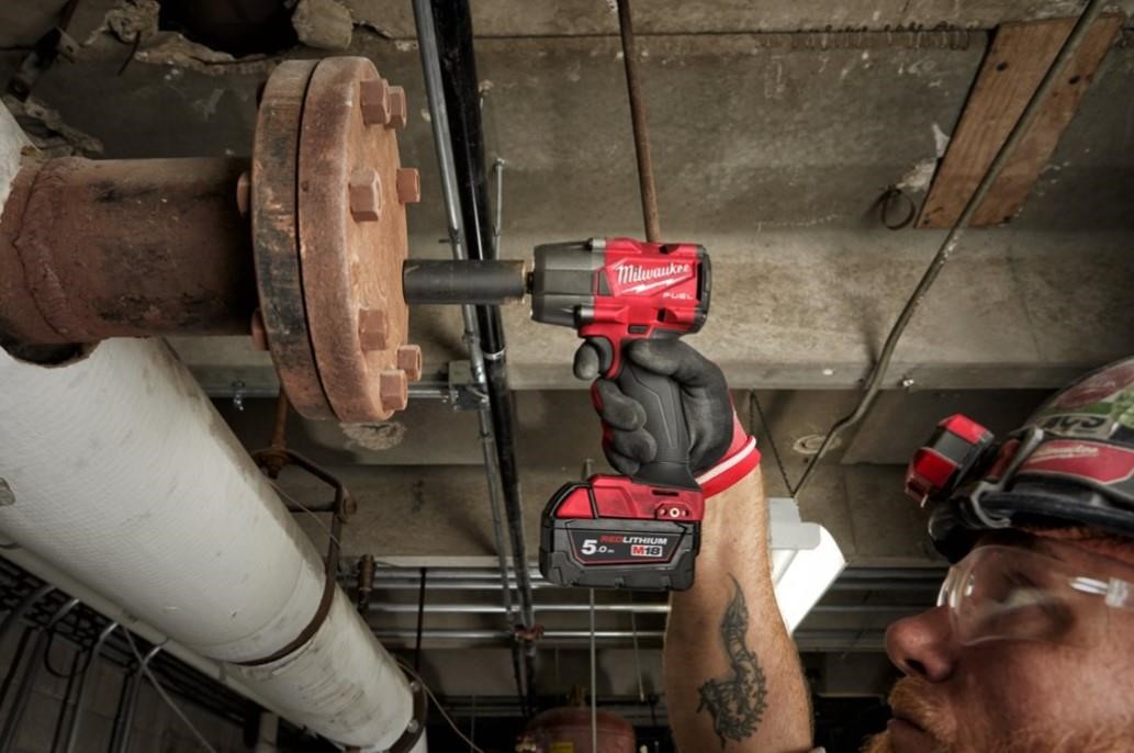 M18 Cordless Impact Wrench 1/2' M18Fmtiw2P12-502, 881Nm, In Case, With 2 Milwaukee 4933478453