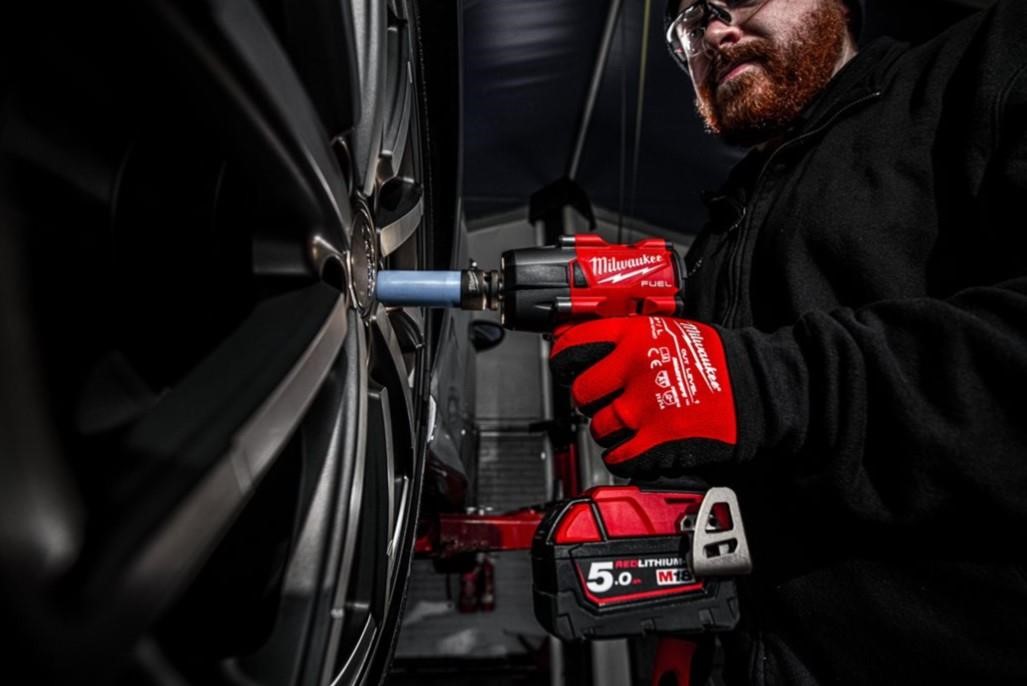 Milwaukee M18 Cordless Impact Wrench 1/2' M18Fmtiw2P12-502, 881Nm, In Case, With 2 – price [object Object] PLN