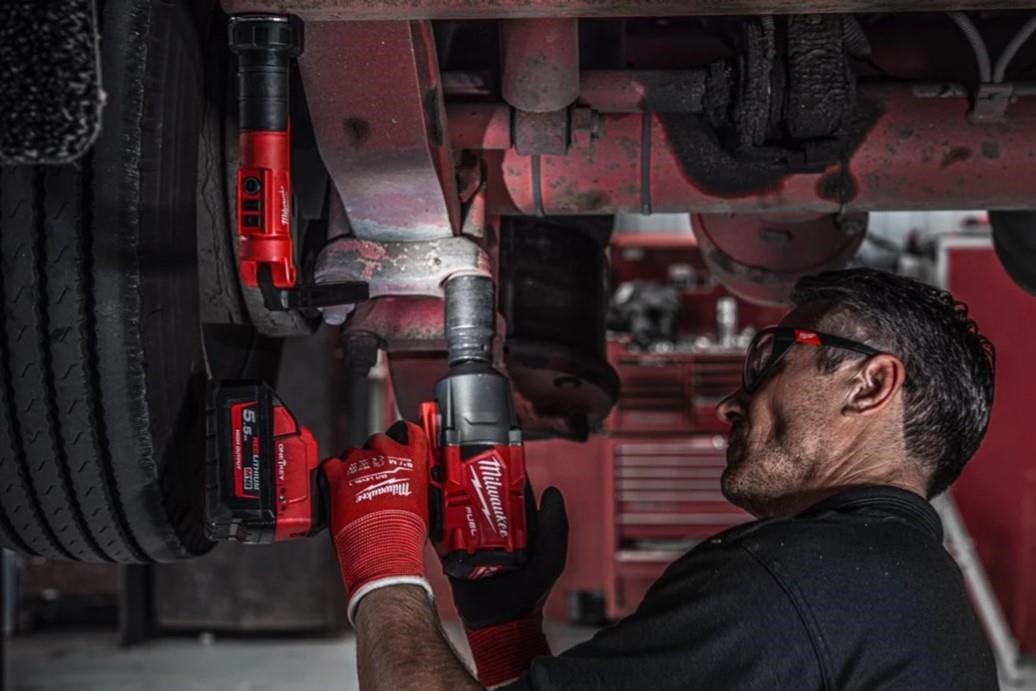 Buy Milwaukee 4933478869 at a low price in United Arab Emirates!