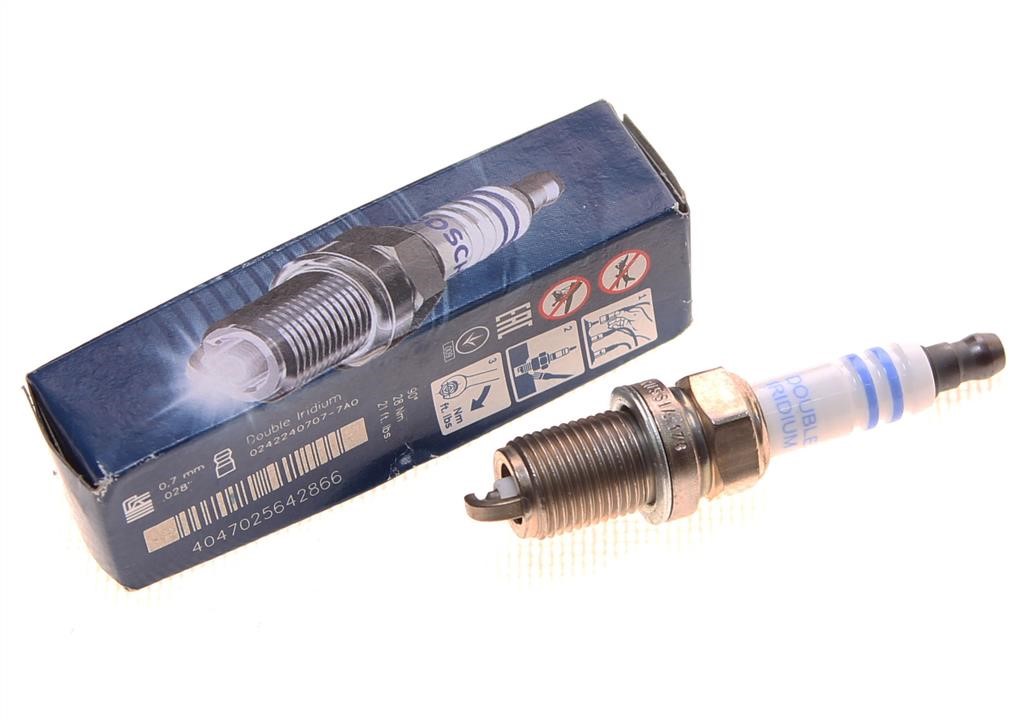 Spark plug Bosch Platinum Iridium FR6KII332S Bosch 0 242 240 707