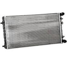 950108A1 Polcar Engine cooling radiator
