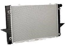 Car radiator Volvo 850: 1556445 Kraft Automotive Engine cooling radiator