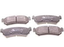Disc brake pad set Chevrolet Aveo: S701352 Polcar Rear brake pad set