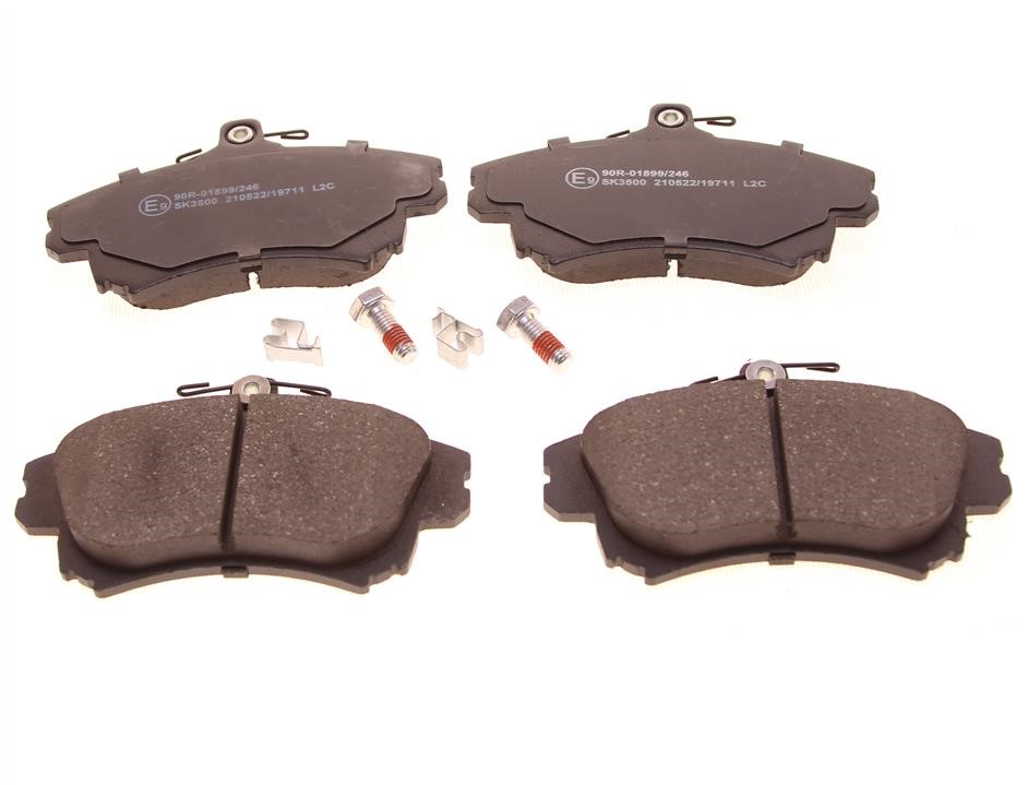 Brake pad kit Volvo V40: 1617265180 Eurorepar Brake pad set
