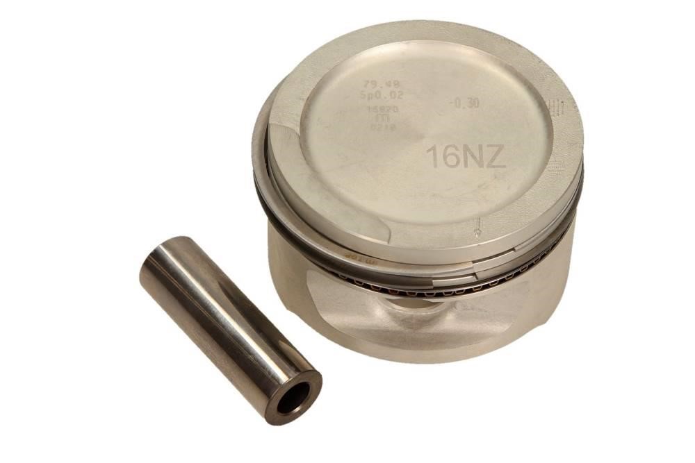 Piston Opel Kadett E: 0110811 Mahle Original Piston set