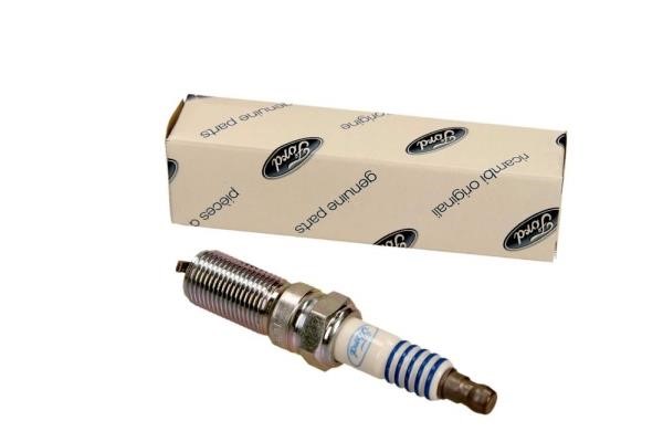 1680032 Ford Spark plug