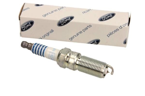 5158132 Ford Spark plug