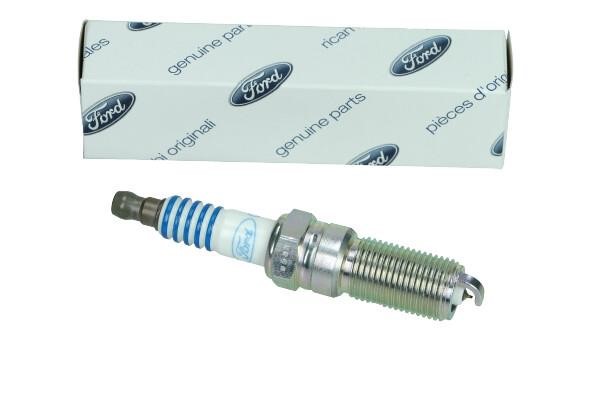 5215216 Ford Spark plug