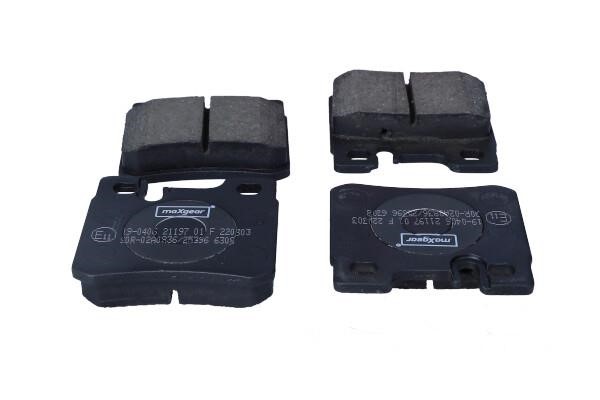 Disc brake pad set Mercedes E-Class: 190406 Maxgear Brake pad set