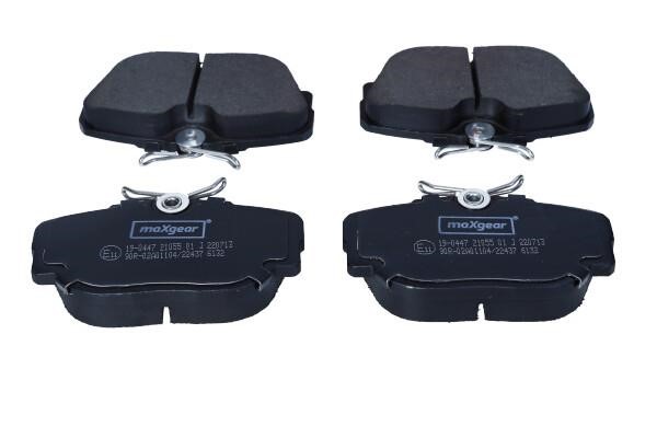 Disc brake pad set BMW 3 series: 190447 Maxgear Brake pad set
