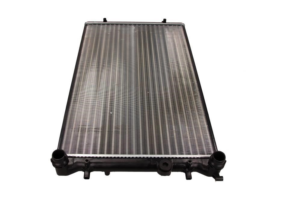 Engine radiator Audi A3: AC257817 Maxgear Engine cooling radiator