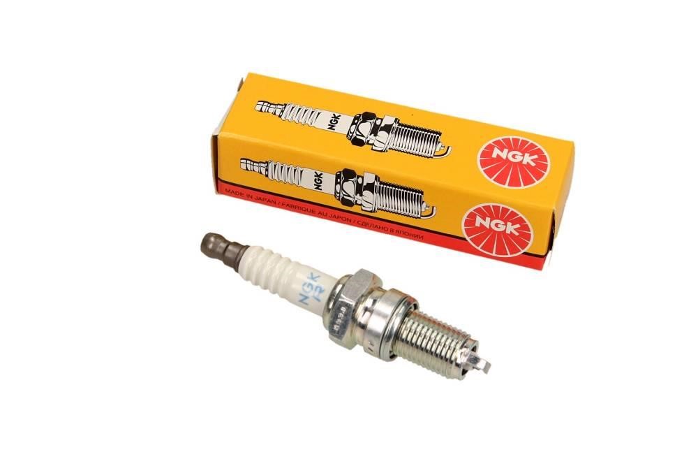 3108 NGK Spark plug NGK Standart DPR6EB9