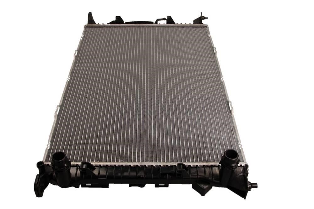 Engine radiator Audi A5: AC224685 Maxgear Engine cooling radiator