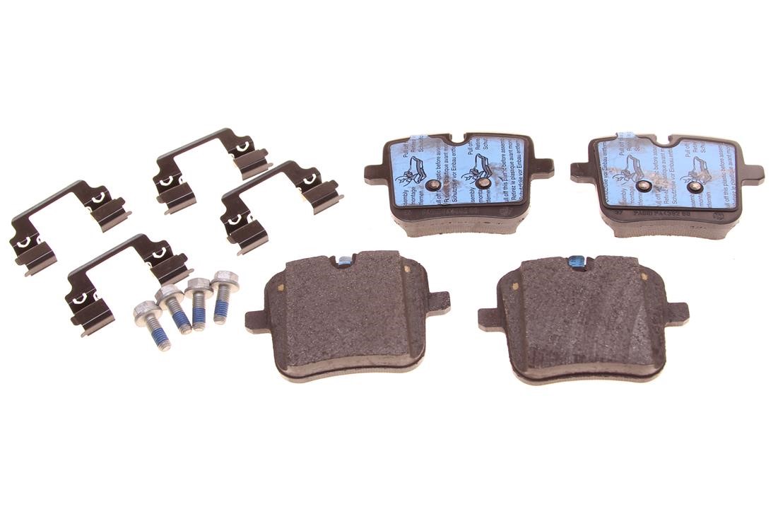 34216885187 BMW Brake pad set