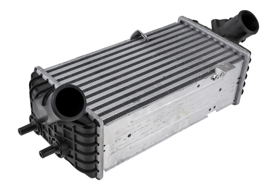Intercooler Hyundai i30: CNGHY000 NTY Intercooler, charger