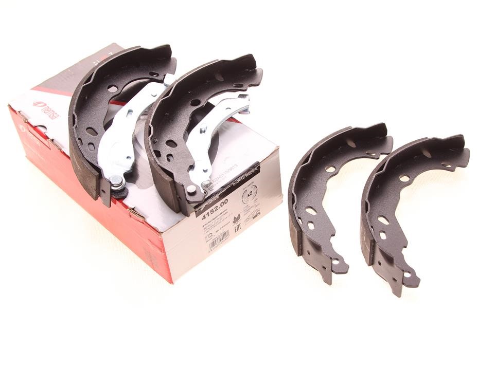 Brake shoe kit Renault Logan: 415200 Remsa Brake shoe set