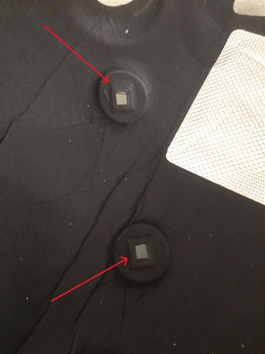 VAG Soundproofing, Missing humps, bent lugs – price 608 PLN