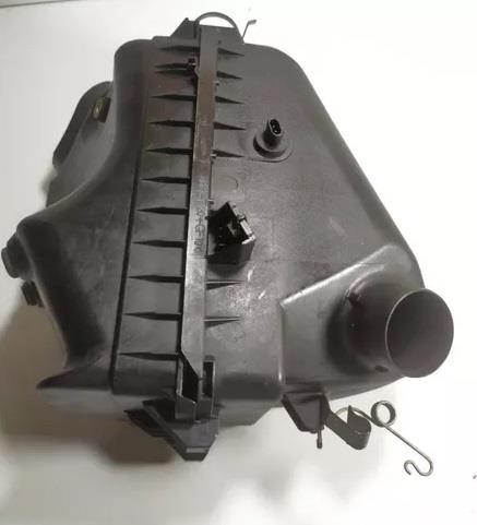 1770574430 Toyota Air cleaner filter box