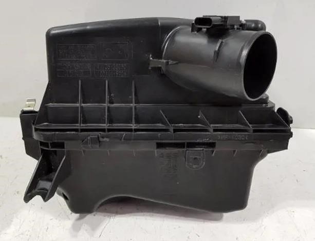 1770136230 Toyota Air cleaner filter box