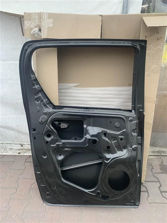 Buy Toyota 67004-KK011-DEFECT at a low price in United Arab Emirates!