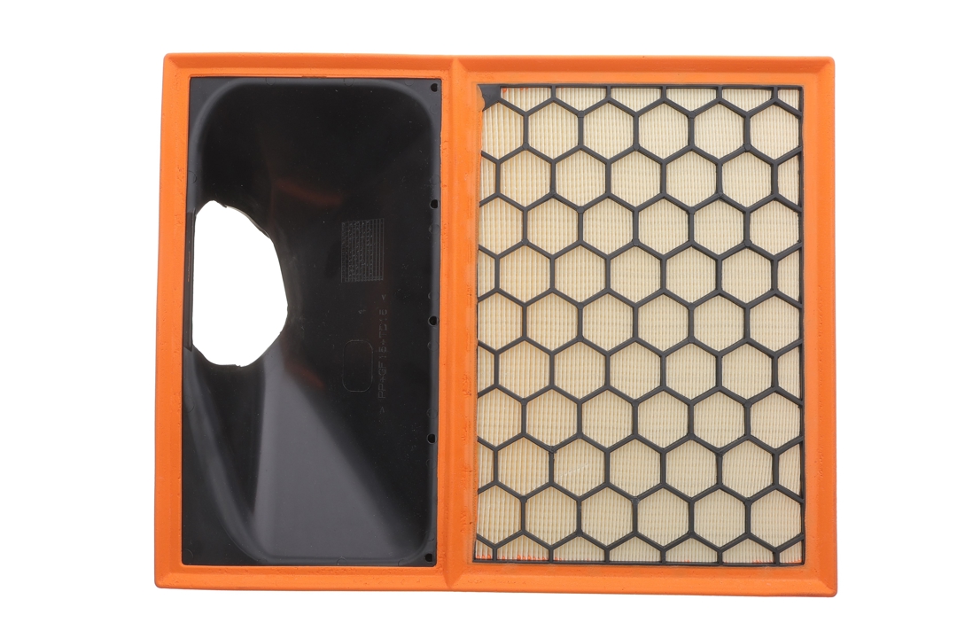 Air filter Iveco Daily: F026400622 Bosch Air filter