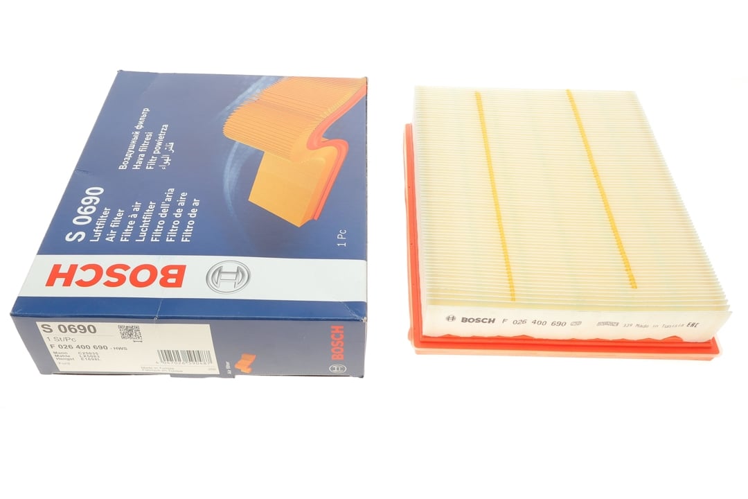 Car air filter Ford S-Max: F026400690 Bosch Air filter