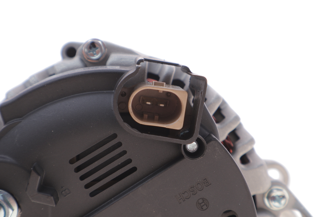 Bosch Alternator – price 922 PLN