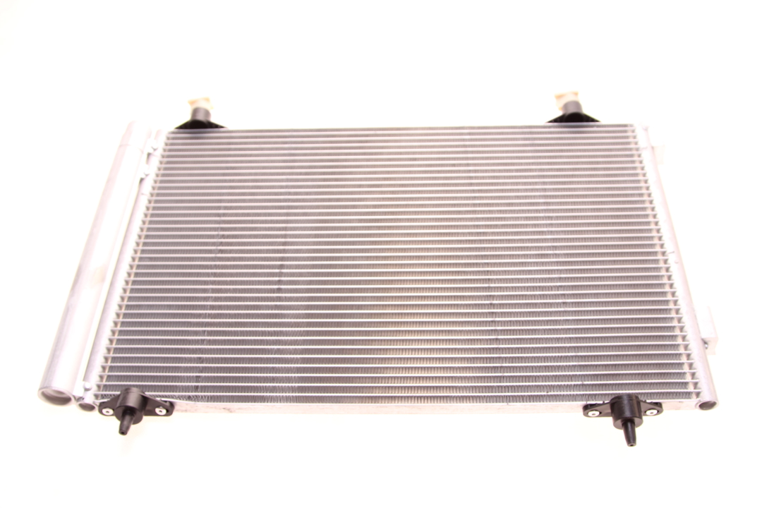 Air conditioner condenser DS DS 5: DCN07008 DENSO AC Condenser