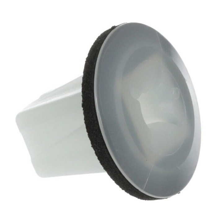 0128100711 Nissan Clip