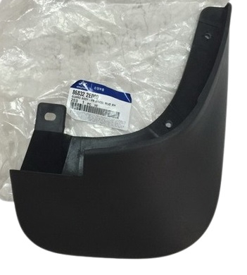 868322E010 Hyundai/Kia Front right mudguard